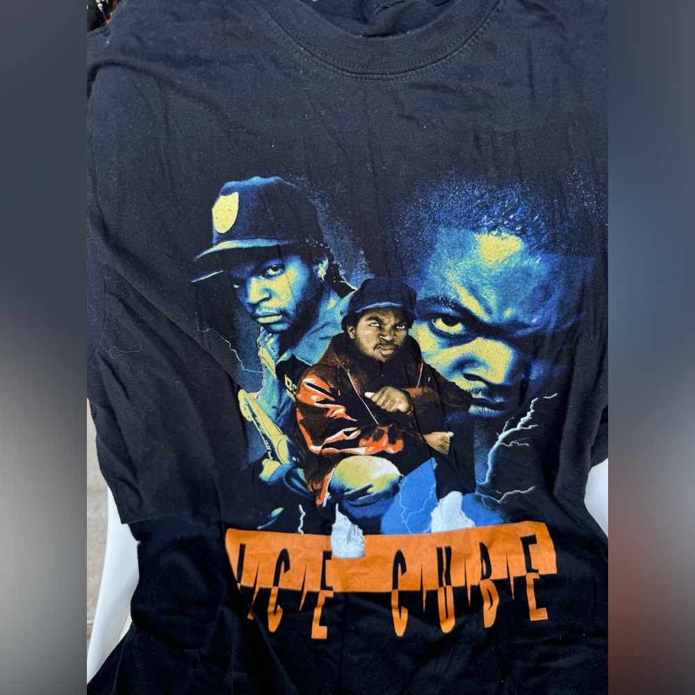 Ice cube graphic tee.
